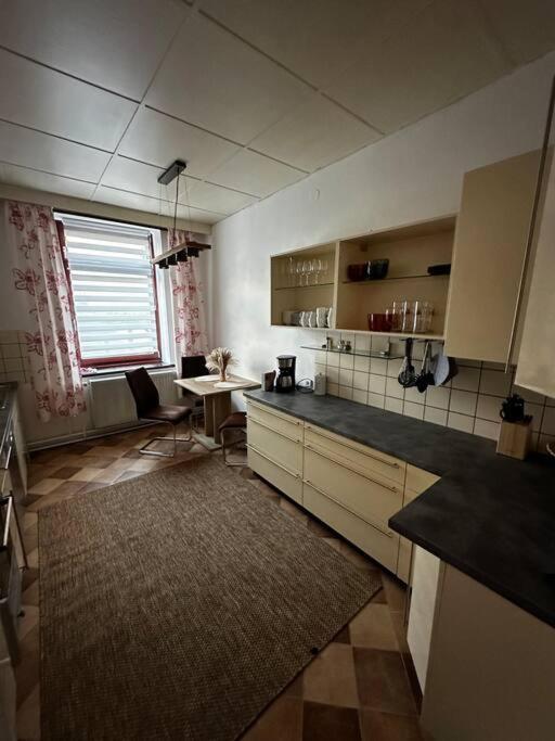 Schoene Wohnung In Bestlage Inclusive Parkplatz Leipzig Exterior foto